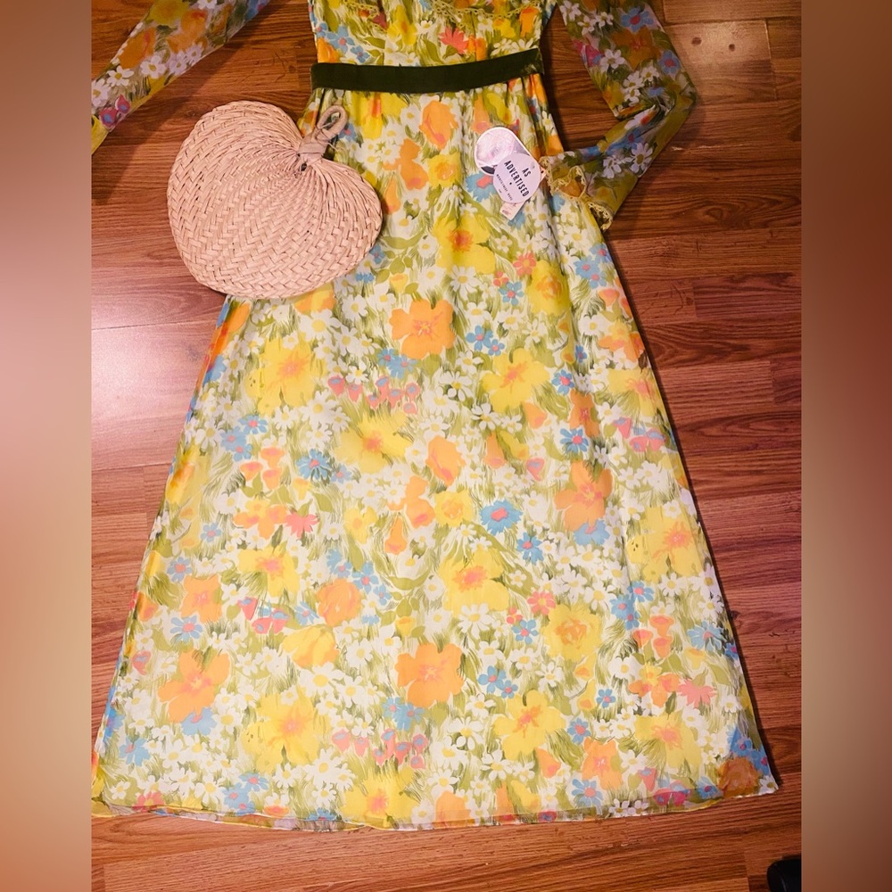 Vintage 1970s Edwardian prairie maxi dress -green Floral Ruffle Dress - Picture 11 of 14